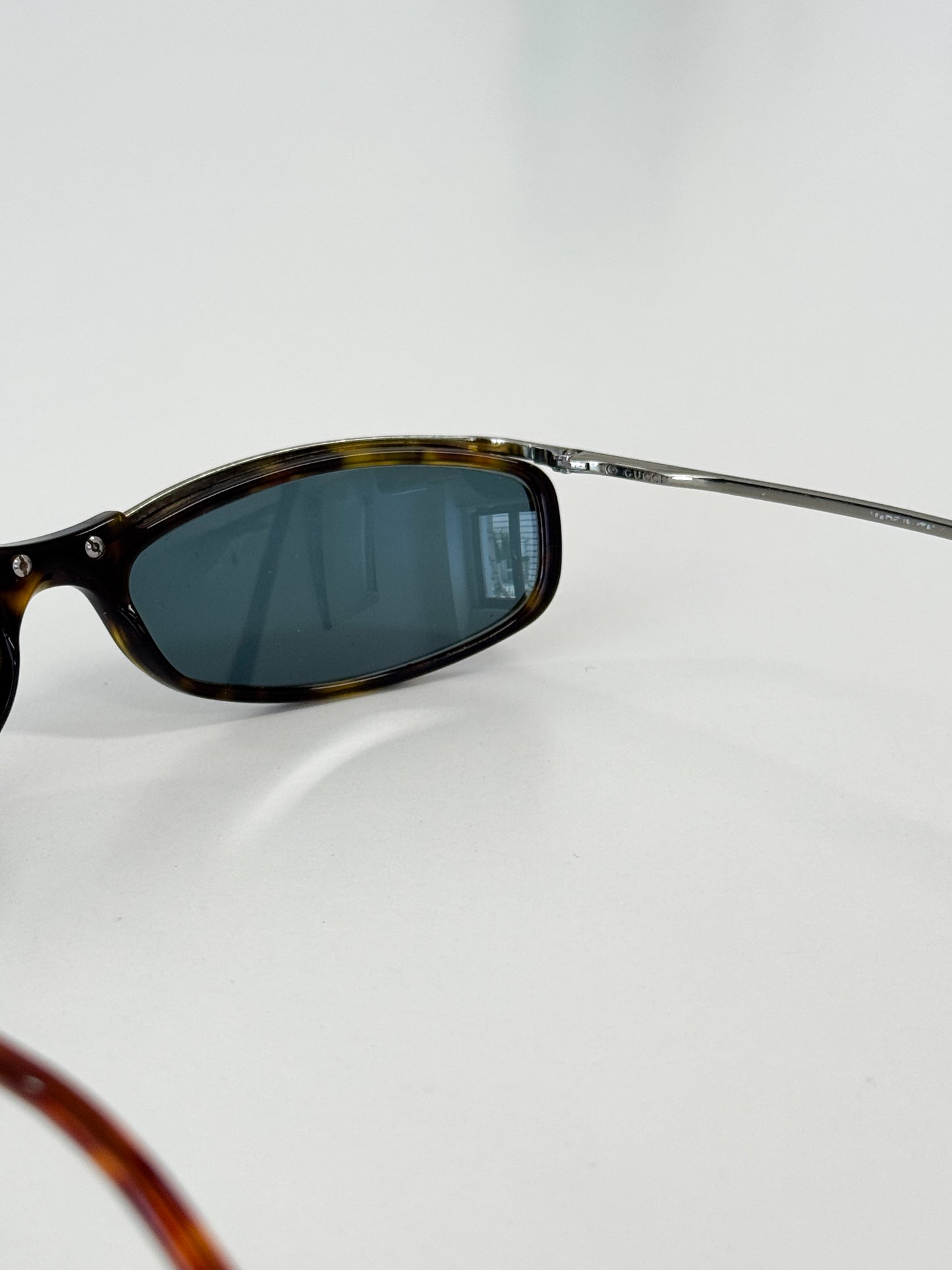 Gucci Floating Frame Sunglasses Silver FW2001