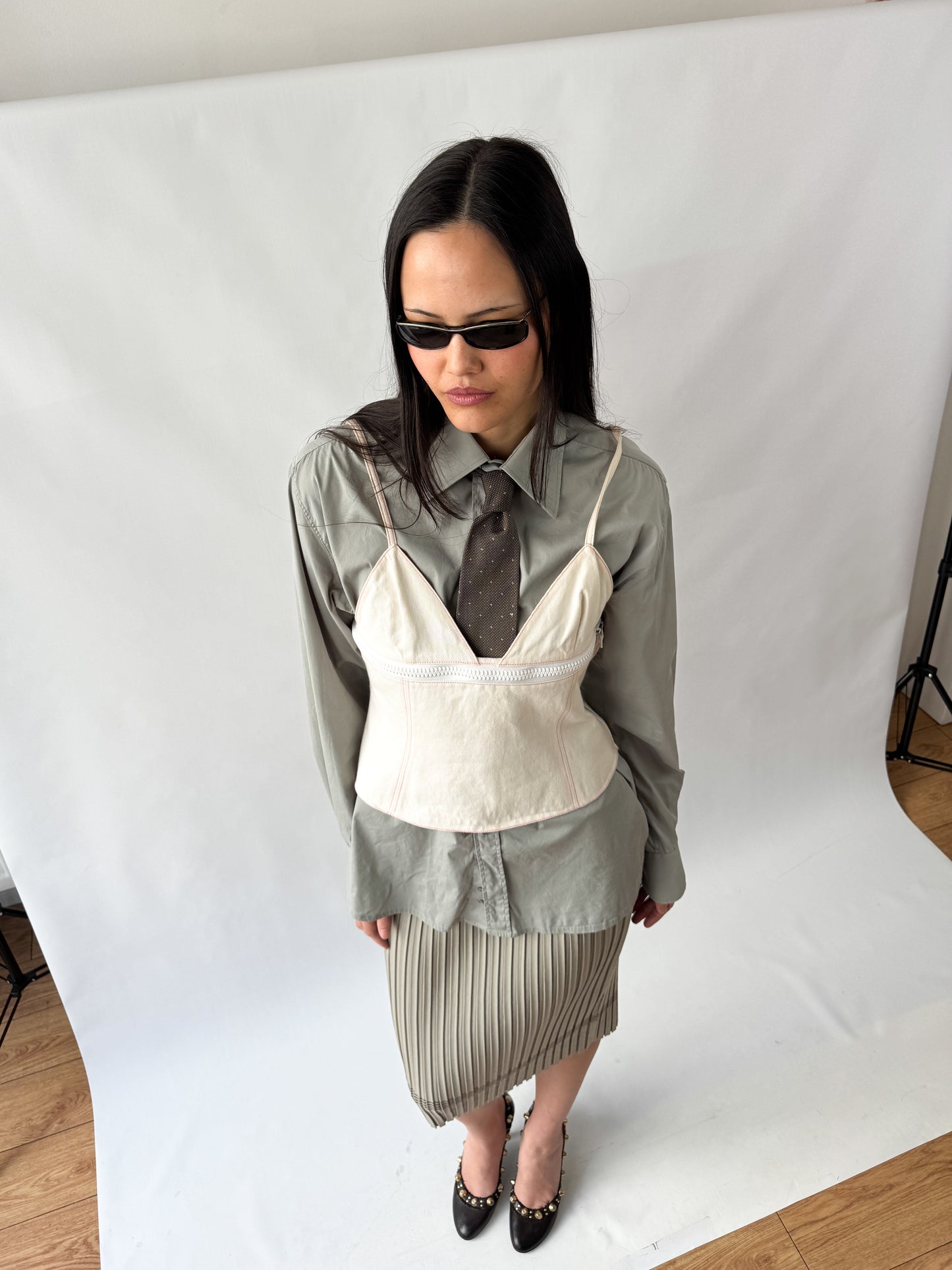 Gucci Floating Frame Sunglasses Silver FW2001